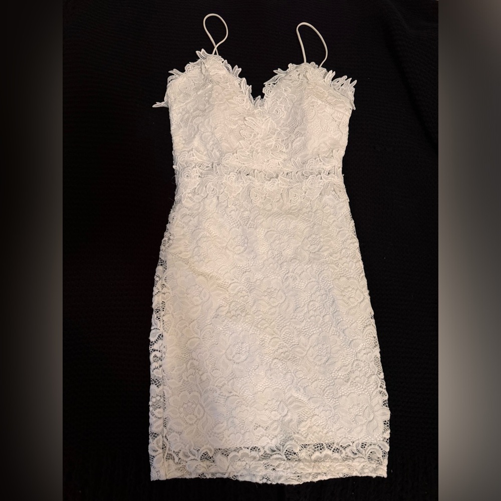 Woman’s dress - size Small - color White